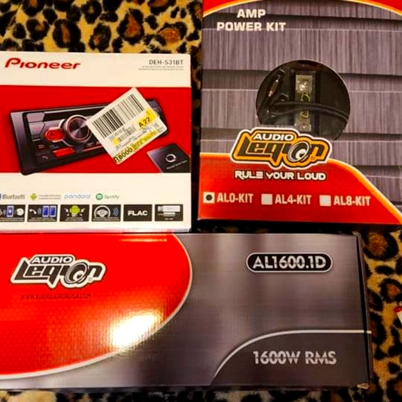 Car Audio, Video & GPS Car Stereo Head Unit And 160 Watt Amp And